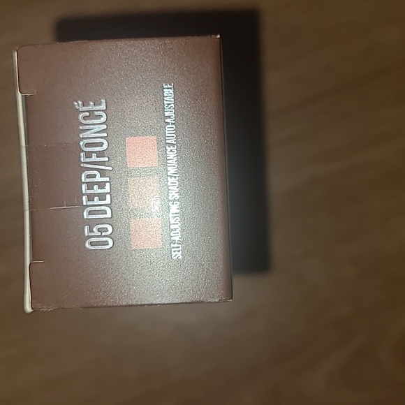 Maybelline 4 in 1 Deep - Picture 2 of 3